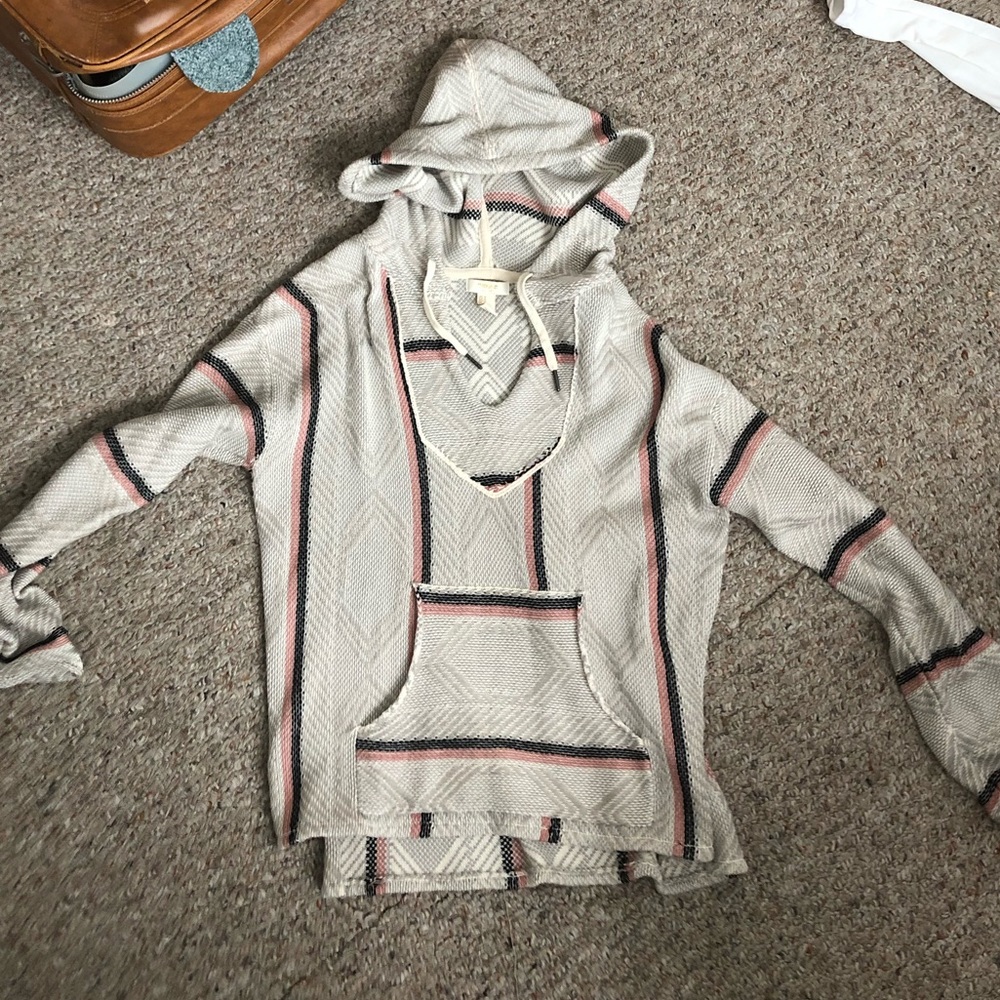 Beach pullover